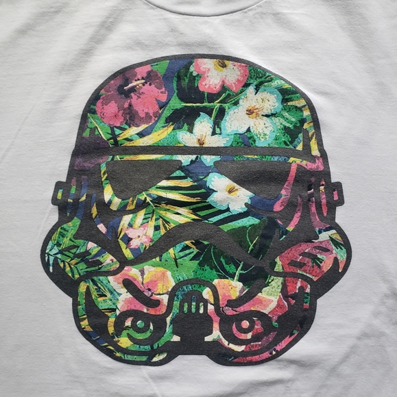 Star Wars Tropical Stormtrooper Floral Shirt Size-Medium - Picture 2 of 5